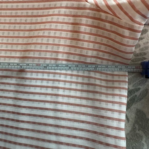 Long tunic type blouse great for summer - Picture 6 of 7